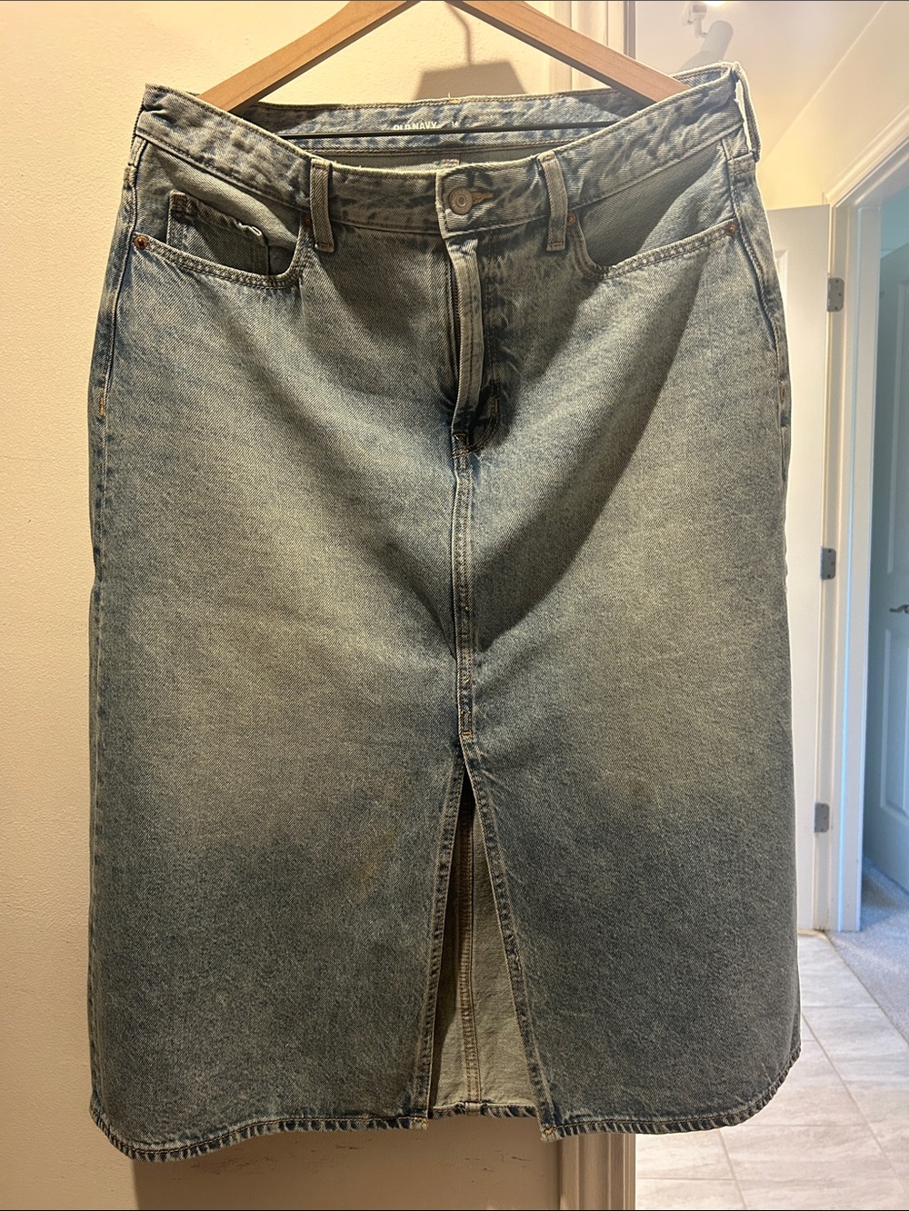 Old Navy Men's Relaxed Denim Skirt in Light Blue Wash